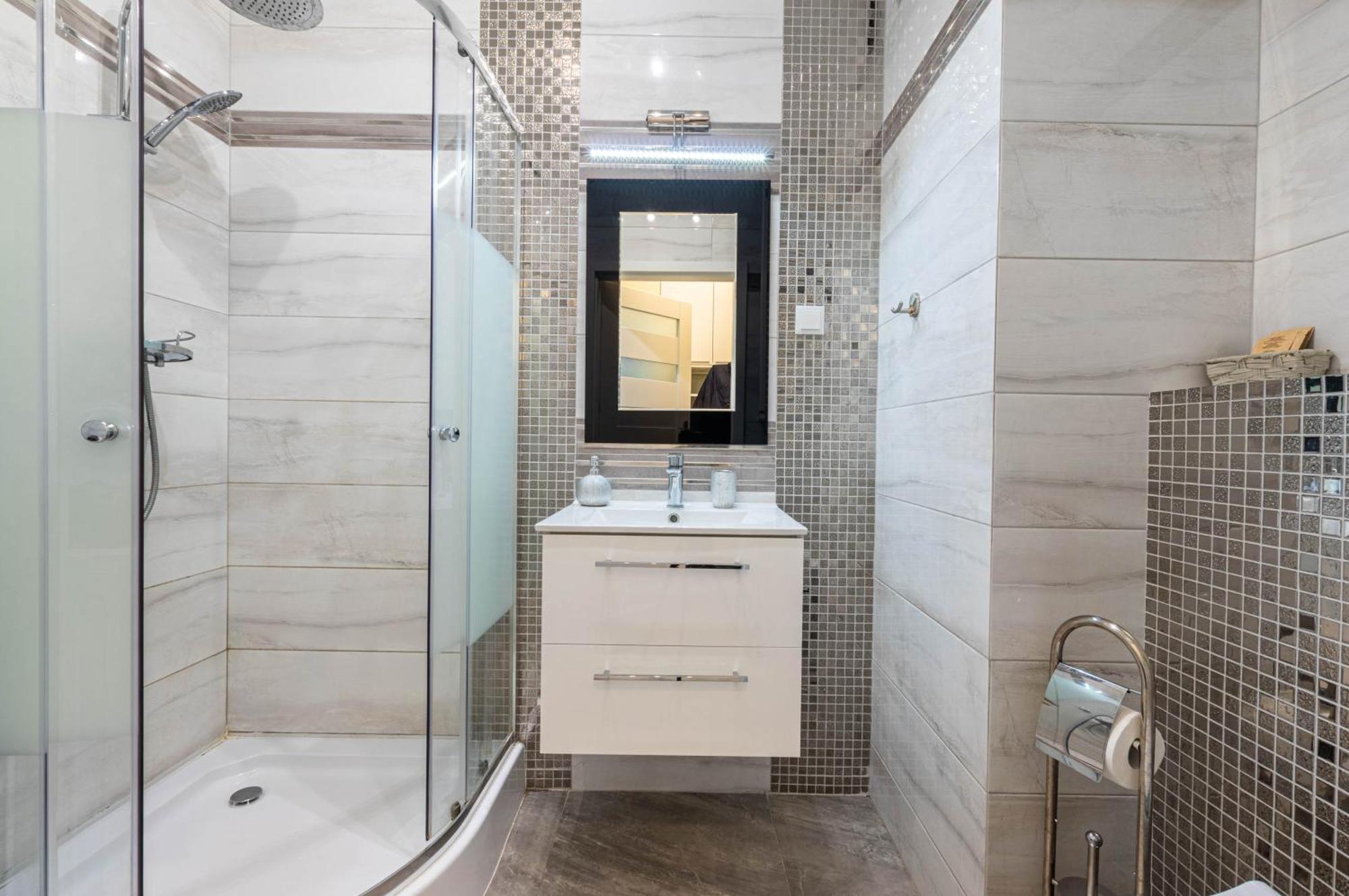 ורשה Galeria Rondo Wiatraczna Apartments מראה חיצוני תמונה