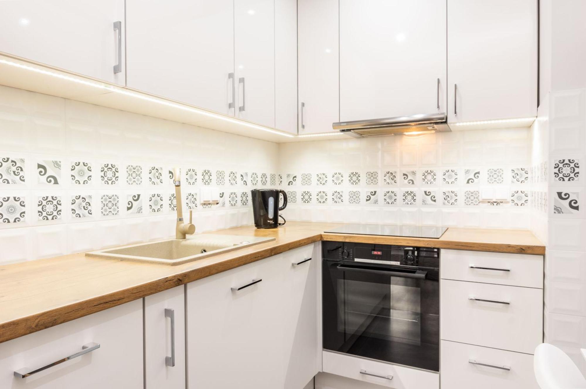 ורשה Galeria Rondo Wiatraczna Apartments מראה חיצוני תמונה